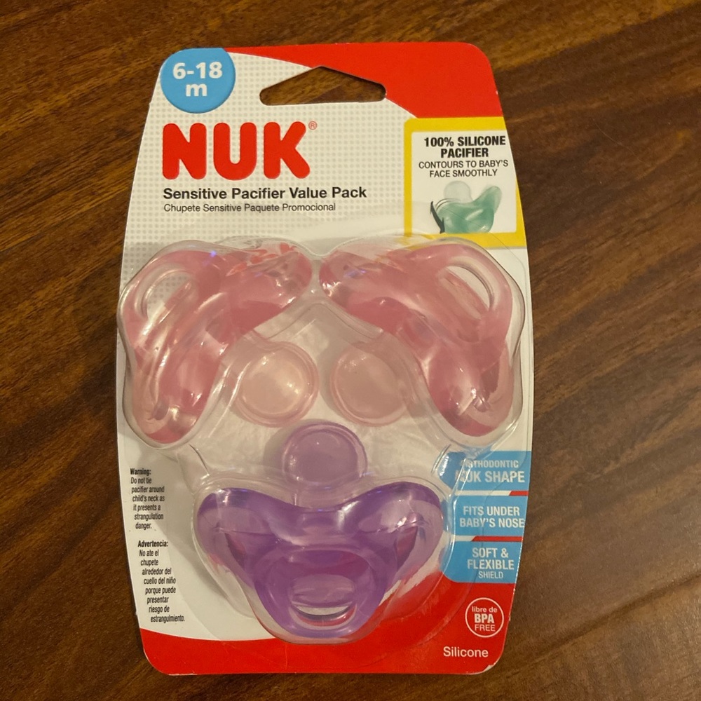 Nuk sensitive silicone pacifier 6-18M